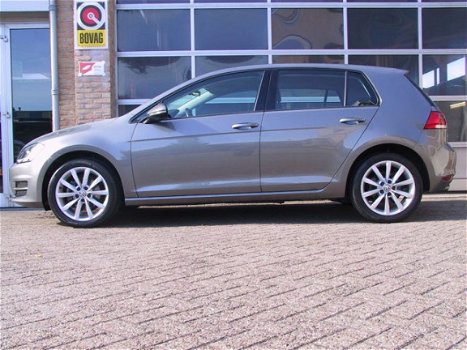 Volkswagen Golf - 1.4 TSI HIGHLINE APP-Connect, Camera, DAB+ - 1