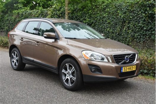 Volvo XC60 - 3.0 T6 286PK Momentum AUTOMAAT - 1