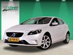 Volvo V40 - 2.0 T3 153 PK R-DESIGN NAVIGATIE HDD STANDKACHEL WIFI CAMERA BOTSHERK. BLUETOOTH CRUISE - 1 - Thumbnail