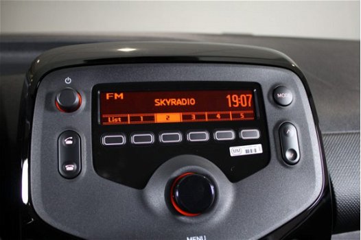 Citroën C1 - 1.0 VTi Feel (Airco - Bluetooth - Extra getinte ramen) - 1
