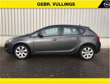 Opel Astra - 1.4 Turbo Business + Navi, Bluetooth, Cruise, Airco