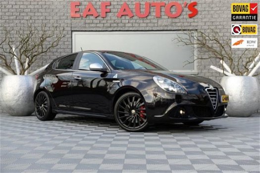 Alfa Romeo Giulietta - 1.7 TBi Quadrifoglio Verde / 235 PK / Ecc / Elec pakket / Pdc / Allu velgen / - 1