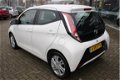 Toyota Aygo - 1.0 VVT-i X-PLAY NAVIGATIE RIJKLAAR INCL 6 MND BOVAG - 1 - Thumbnail