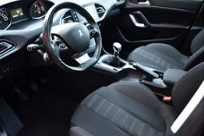 Peugeot 308 SW - 1.6 BlueHDI Executive Pack Panoramadak/Navigatie/Camera