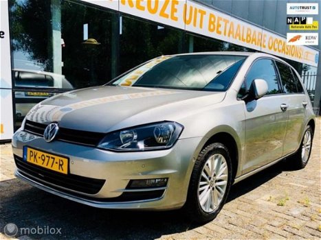 Volkswagen Golf - - 1.2 TSI CUP Edition Lage *KM Stand - 1