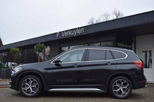 BMW X1 - X1 sDrive18i xLine Sport Aut Led Navi Pdc - 1