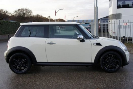 Mini Mini One - 1.6 One Holland Street NAVI/LEDER/CRUISE VOLLEDIG DEALER ONDERHO - 1