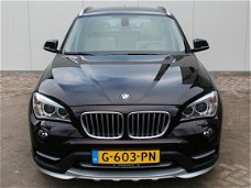 BMW X1 - sDrive18i High Executive Pano/Schuifdak Xenon Harman/Kardon