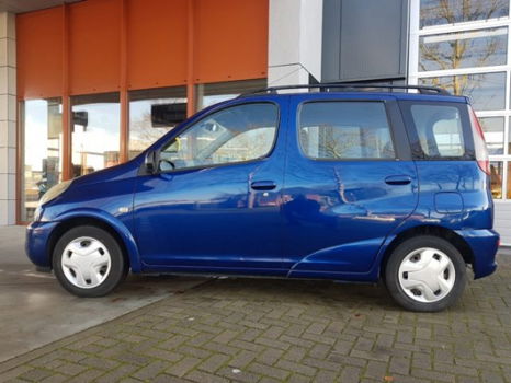 Toyota Yaris Verso - 1.3 16 VVT-i SOL - 1