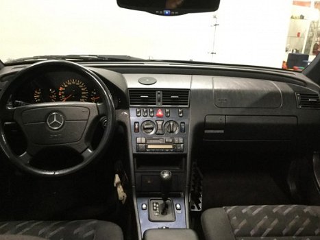 Mercedes-Benz C-klasse Combi - C180 Automaat YOUNGTIMER - 1