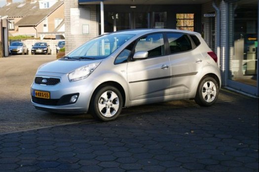 Kia Venga - 1.6 CVVT Plus Pack *Airco//Navi//A.u.r. cam//Lm - 1