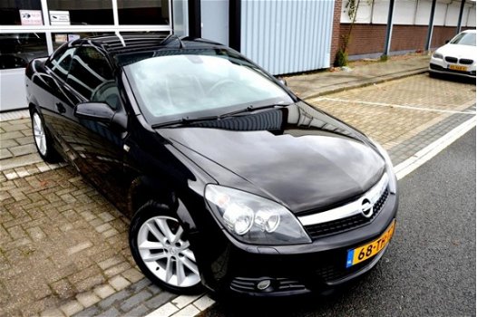 Opel Astra TwinTop - 1.8 Cosmo Cabriolet ECC/PDC 2/LMV-17/LEER - 1