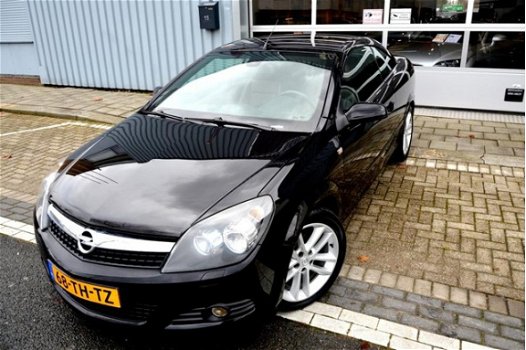 Opel Astra TwinTop - 1.8 Cosmo Cabriolet ECC/PDC 2/LMV-17/LEER - 1