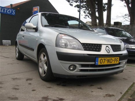Renault Clio - 1.4-16V Privilège - 1