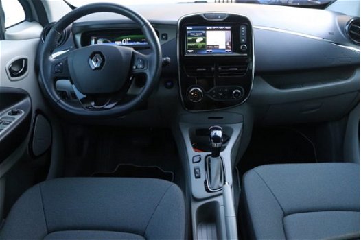 Renault Zoe - Q210 Zen Quickcharge 22 kWh (ex Accu) | Clima | Parkeersensoren + Camera | EX ACCU - 1