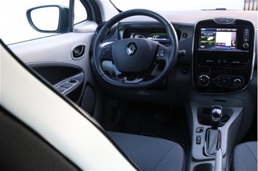 Renault Zoe - Q210 Zen Quickcharge 22 kWh (ex Accu) | Clima | Parkeersensoren + Camera | EX ACCU - 1