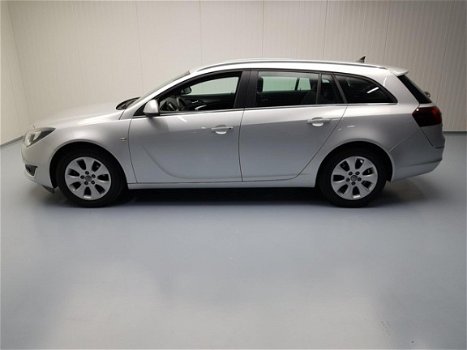 Opel Insignia Sports Tourer - 1.4 T 140 Pk Lederen Sportst, Navigatie, Trekhaak, Lm Velgen, Bleutoot - 1