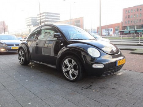 Volkswagen New Beetle - 2.0 Highline Airco - 1