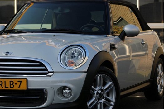 Mini Mini Cabrio - 1.6 Cooper Chili Climate Control 3-6-12 M Garantie - 1