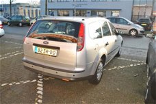 Ford Focus Wagon - 1.6-16V Champion