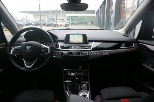 BMW 2-serie Active Tourer - 218i Sport-Line / Navigatie / Camera - 1