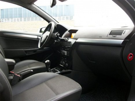Opel Astra Wagon - 1.6 Cosmo Climate C, Cruise C, Xenon, Half Leder Int - 1