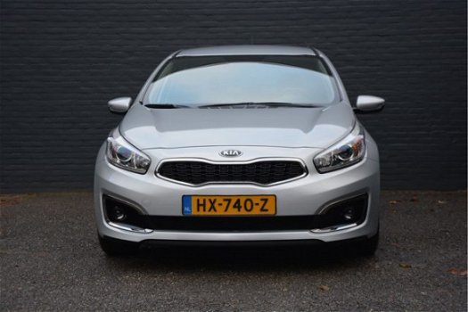 Kia Cee'd - 1.6 GDI First Edition - 1