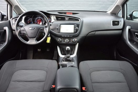 Kia Cee'd - 1.6 GDI First Edition - 1