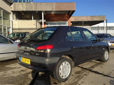 Peugeot 306 - 1.4 XR - 1