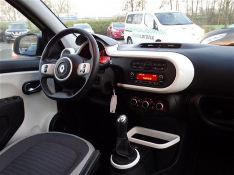 Renault Twingo - 1.0 SCe 70pk Limited / Winterbandenset - 1