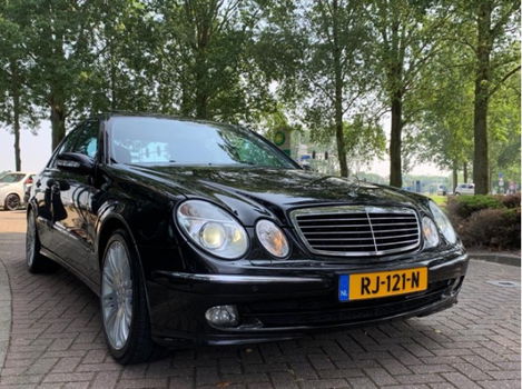 Mercedes-Benz E-klasse - 200 K. Avantgarde AUTOMAAT | Navi | LM Velgen | Sc huif/kanteldak | Leer | - 1