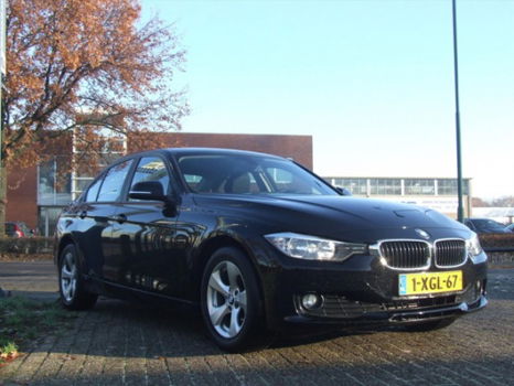 BMW 3-serie - 316i 136pk Aut8. Automatic Edition - 1