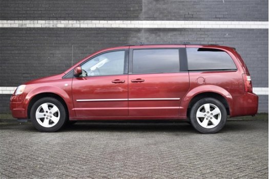 Dodge Grand Caravan - 3.8 V6 7P / Navi / Clima / PDC - 1