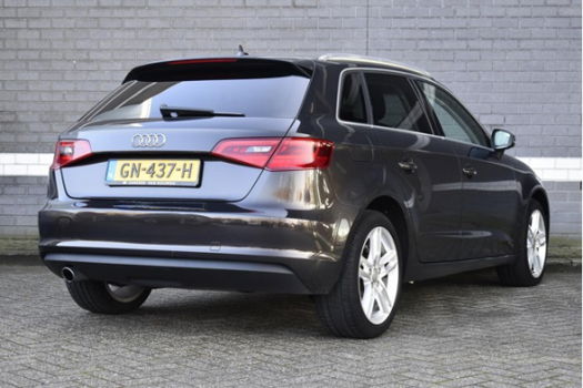 Audi A3 Sportback - 1.2T 110pk S Tronic Ambition / Navi / Xenon - 1