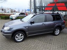 Mitsubishi Outlander Sport - 2.0 Travel CLIMATE CONTROL LICHTMETALEN WIELEN DEALER ONDERHOUDEN