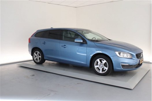 Volvo V60 - D2 Aut. Kinetic Business Pack Connect - 1