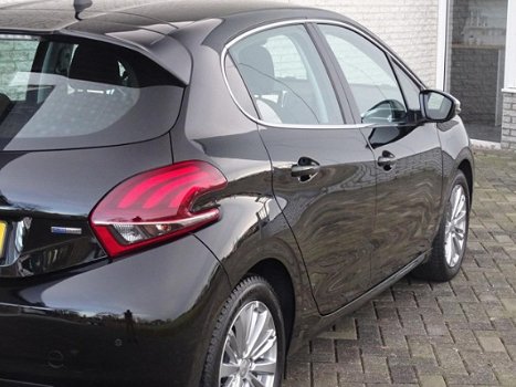 Peugeot 208 - ALLURE 82PK 5DRS NAVI/LMV/PDC/CLIMATE - 1