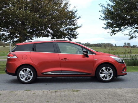 Renault Clio Estate - TCe 90 Limited | Trekhaak | All-season banden | | RIJKLAARPRIJS INCLUSIEF AFLE - 1