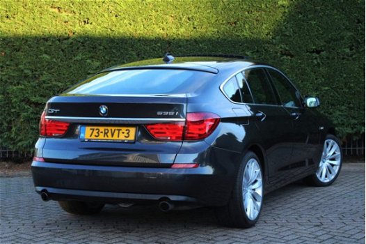 BMW 5-serie Gran Turismo - 535i High Executive | Panoramadak | Stuurverwarming | Trekhaak elektr. we - 1