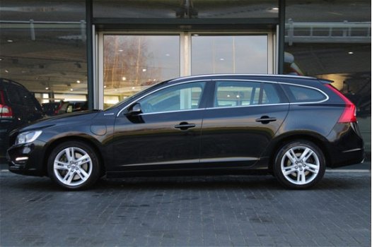 Volvo V60 - 2.4 D6 INCL BTW AWD Plug-In Hybrid Summum | Adaptieve Cruise Control | Standkachel | Har - 1