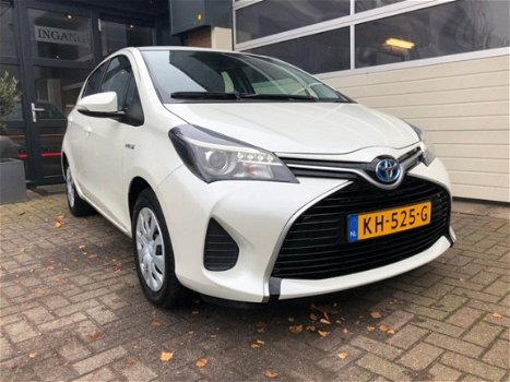 Toyota Yaris - - 1.5 Hybrid Business Plus LEER/NAVI/ECC/CRUISE *ALL-IN PRIJS - 1