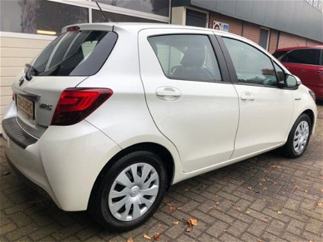 Toyota Yaris - - 1.5 Hybrid Business Plus LEER/NAVI/ECC/CRUISE *ALL-IN PRIJS - 1