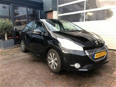 Peugeot 208 - - 1.4 e-HDi Blue Lease AUTOMAAT AIRCO/CRUISE/TH *ALL-IN PRIJS