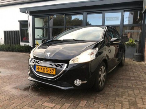 Peugeot 208 - - 1.4 e-HDi Blue Lease AUTOMAAT AIRCO/CRUISE/TH *ALL-IN PRIJS - 1