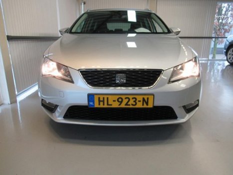 Seat Leon ST - 1.4 EcoTSI Style Connect 150pk Trekhaak/Apple Carplay & Android Auto/Navigatie/PDC/Cl - 1