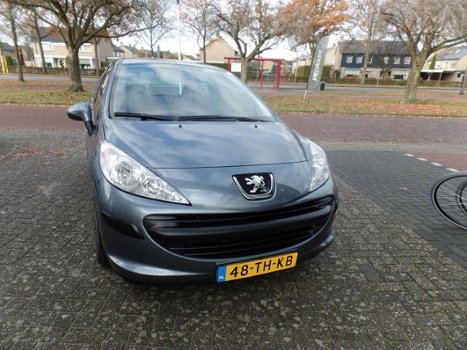 Peugeot 207 - 1.4 16V 3DRS XR - 1