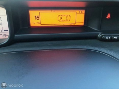 Citroën C3 Picasso - 1.4 VTi Exclusive | climate control | parkeersensoren | alcantara - 1