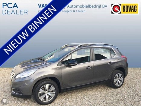 Peugeot 2008 - - 1.2 PURETECH URBAN CROSS navi | leer | licht met velgen - 1