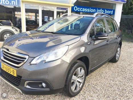 Peugeot 2008 - - 1.2 PURETECH URBAN CROSS navi | leer | licht met velgen - 1