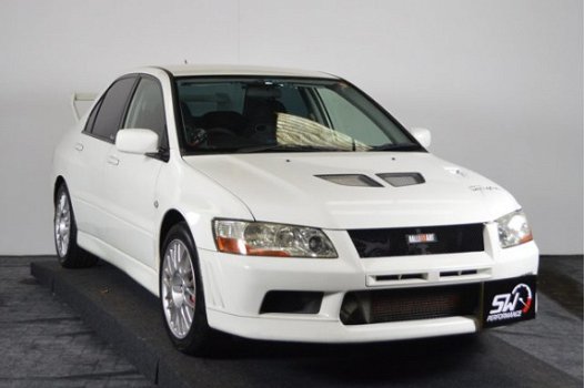 Mitsubishi Lancer Evolution - VII - 1